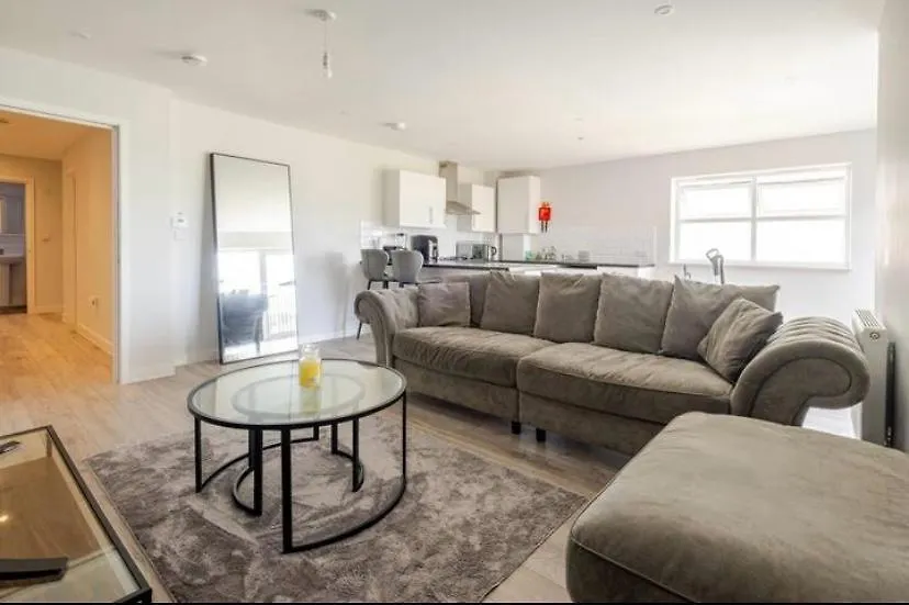 Beautiful 2 Bedroom With Spacious Lounge & Rooms Dagenham United Kingdom